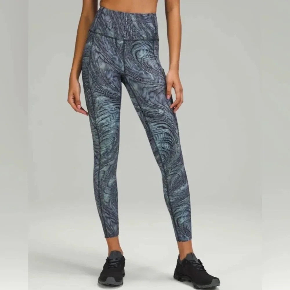Lululemon sz 2 Fast and Free Tight 25" *Non-Reflective Nulux blue EUC - Picture 1 of 14